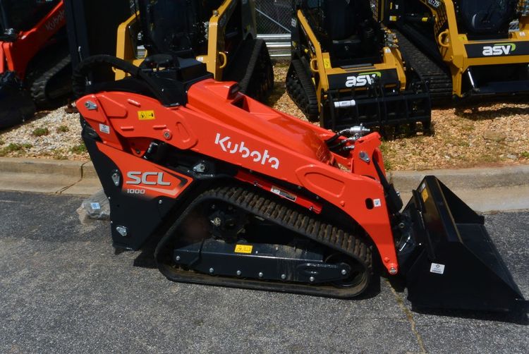 SCL 1000 STAND ON LOADER